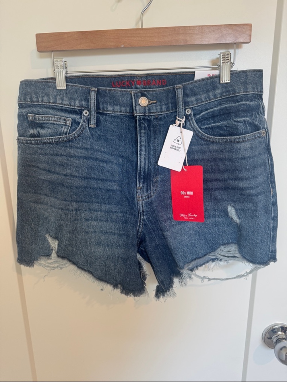 Lucky Brand Raw-Hem Distressed Jean Shorts - Blue - 90s midi short - size 10/30